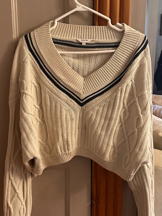 KOTN Sweaters - KOTN Cream Cable V-Neck Sweater with Navy Trim